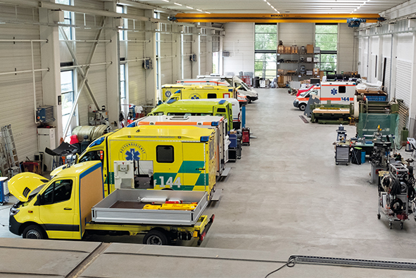 In der Halle der Londero GmbH in Volketswil werden Fahrzeuge gebaut, gewartet und instand gesetzt.