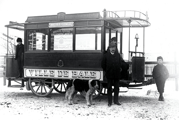 Mit den Rösslitrams, von Pferden gezogenen Tramomnibussen, stellte die Firma Settelen während Jahrzehnten die Mobilität der Basler Bevölkerung sicher.